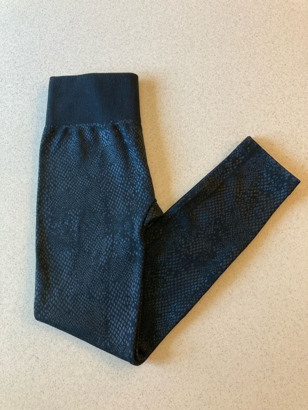 French Laundry Black Snakeskin Textured High-Waist Leggings Women Size L/XL